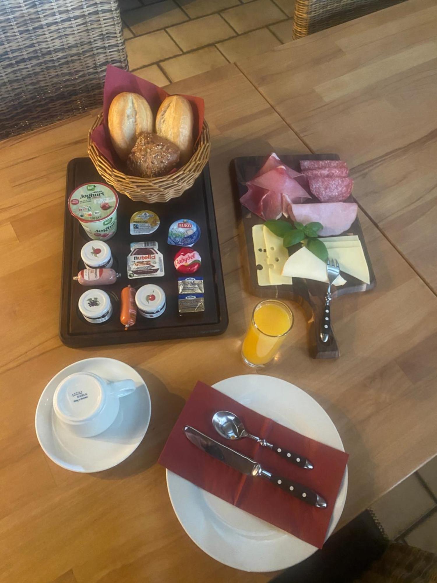 Wirtshaus Am Niederntor Hotel บลอมแบร์ก ภายนอก รูปภาพ